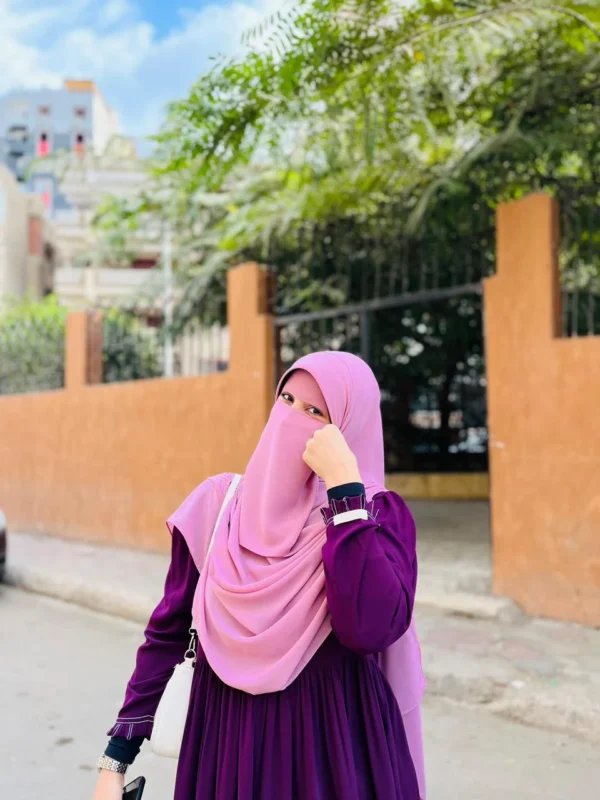 dina niqb دينا نقاب