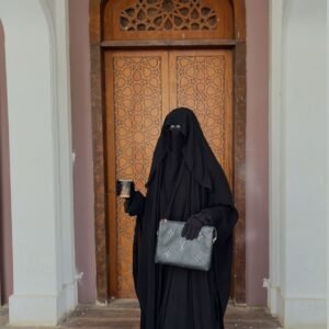 كاب الرأس الأسود