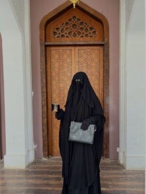 كاب الرأس الأسود